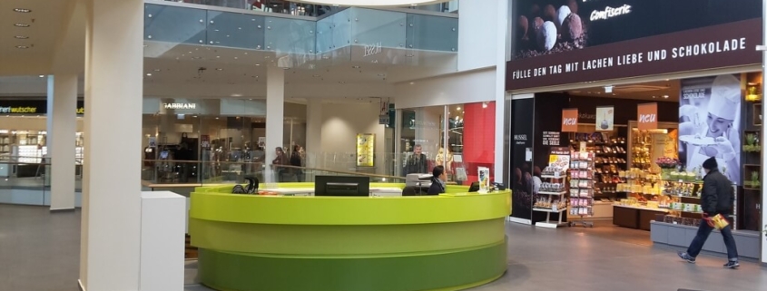 Egyedi recepcios pult - akrilbutor.hu