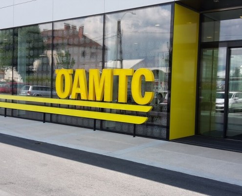 Információs és kiállító pult - Oamtz - akrilbutor.hu