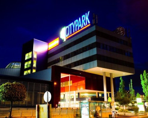 Információs pult - Citypark - Graz - akrilbutor.hu